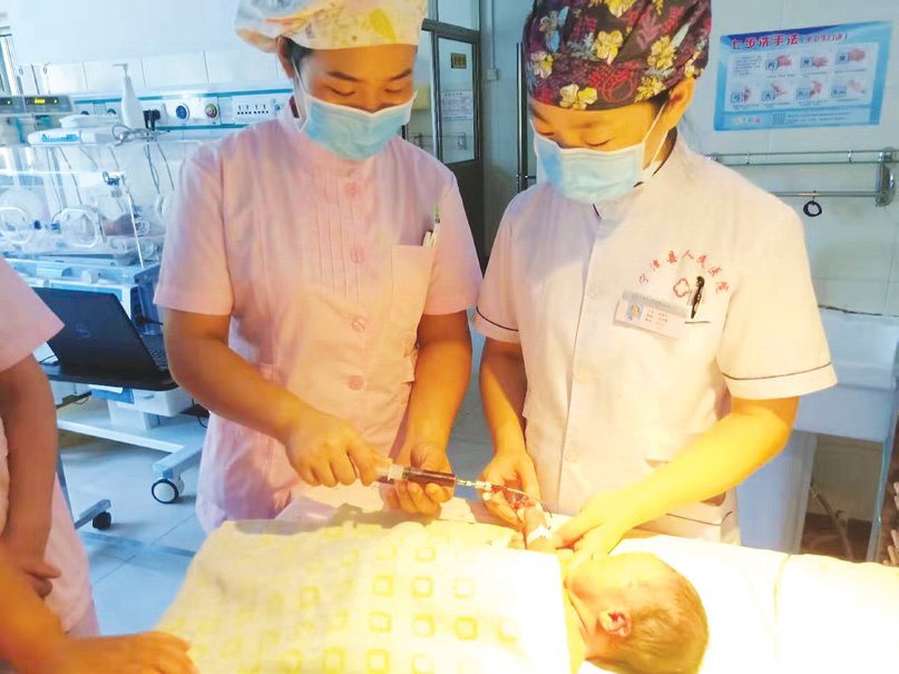 胡杨河市妇婴监护型护送